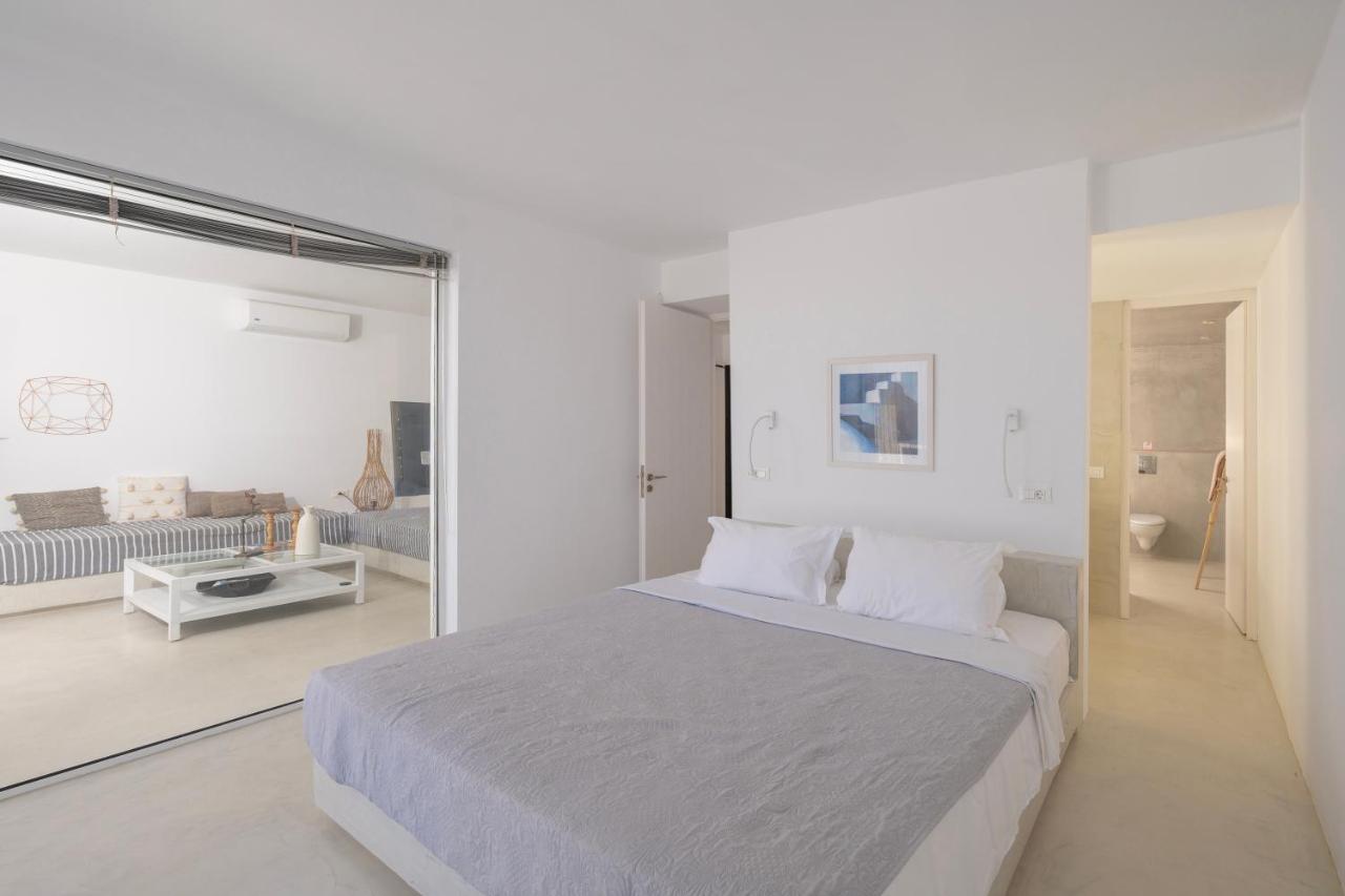Infinite Blue Luxury Suites 산토리니 외부 사진